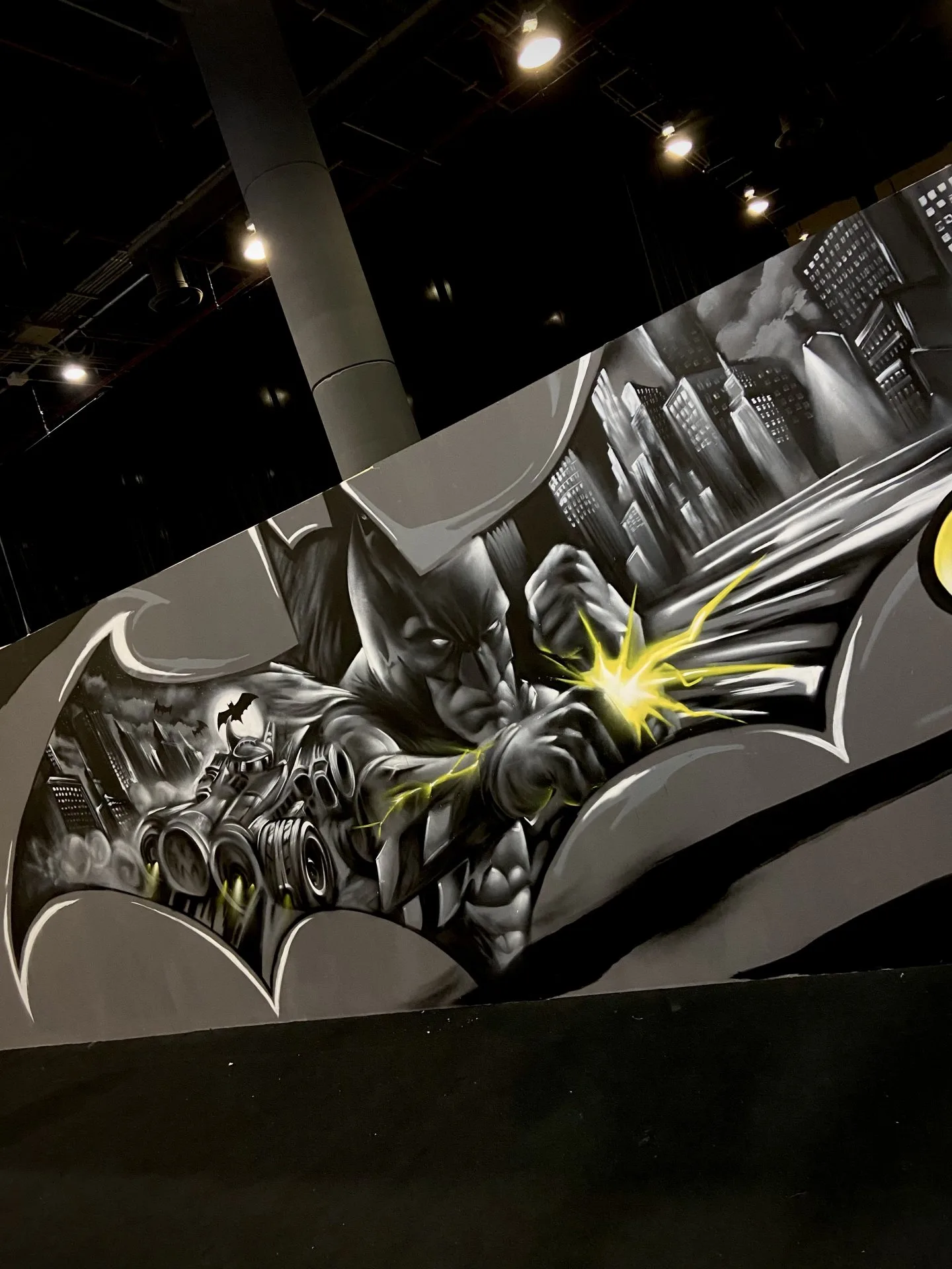 BATMAN 85 ANIVERSARY