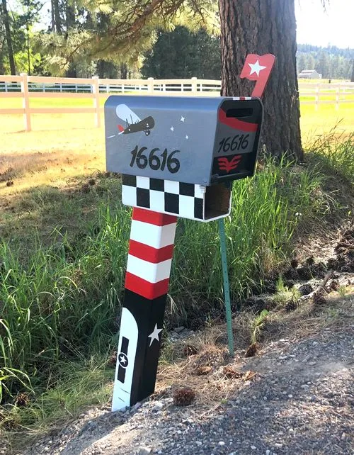 Airplane Mailbox