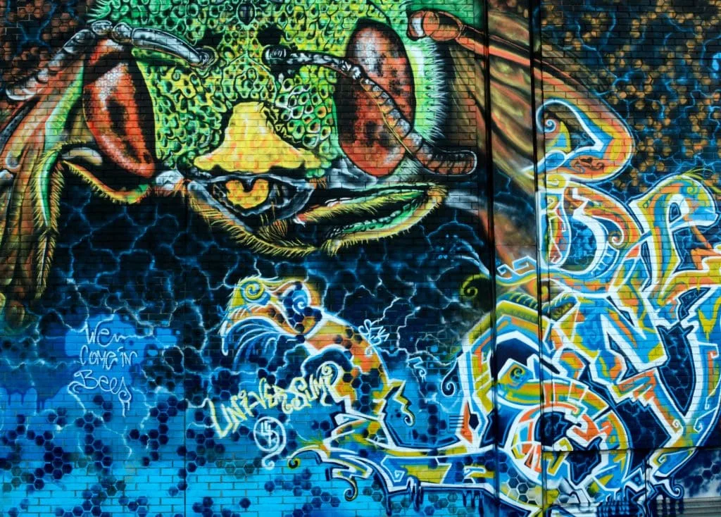 AADSC 1180BeeOneLove Artmag Edited