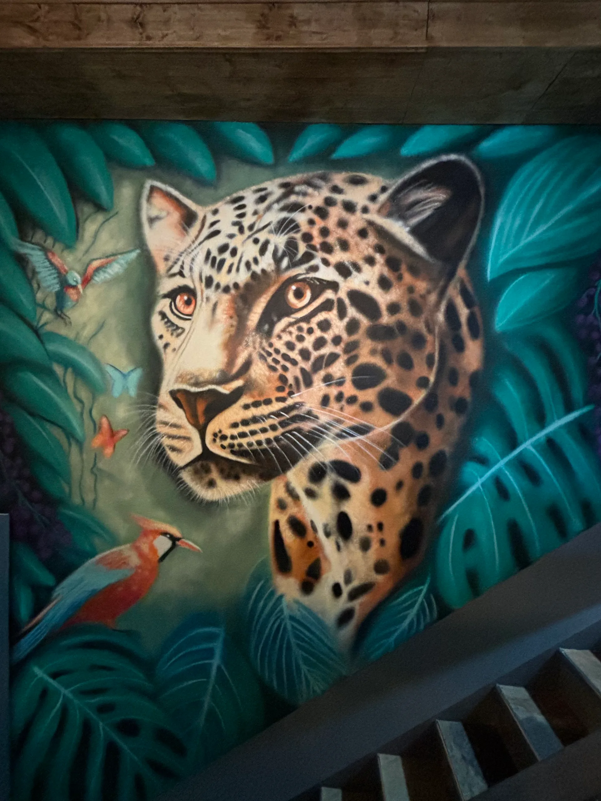 Leopard and jungle mural 