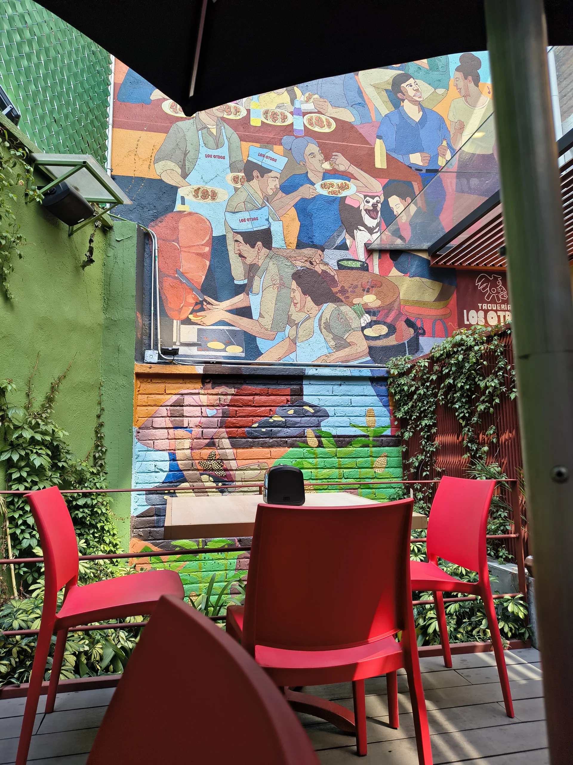 Terraza taqueria los otro